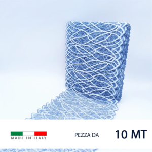 Pizzo raschel elastico con motivo geometrico. 80% poliammide e 20% elastam. Prezzo riferito alla confezione da 10 metri. Altezza 18 cm circa. Prodotto in Italia.