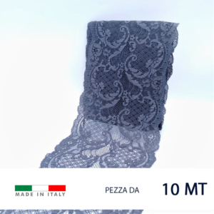 Pizzo raschel elastico con motivo floreale. 80% poliammide e 20% elastam. Prezzo riferito alla confezione da 10 metri. Altezza 16 cm circa. Prodotto in Italia.