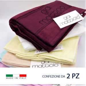 Coppia di asciugamani prodotti in Italia, di altissima qualità e 100% in cotone.
